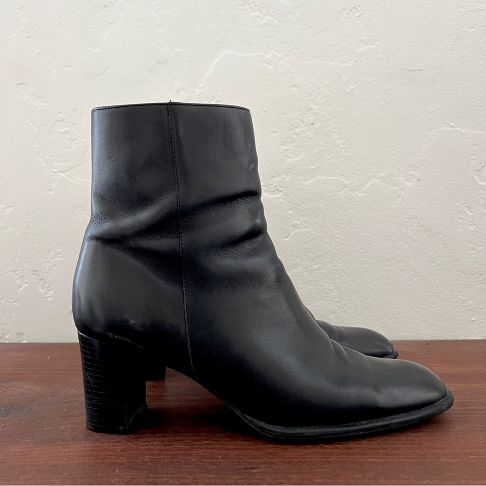 Naturalizer black leather block heel bootie boots side zip comfort shoe 9M